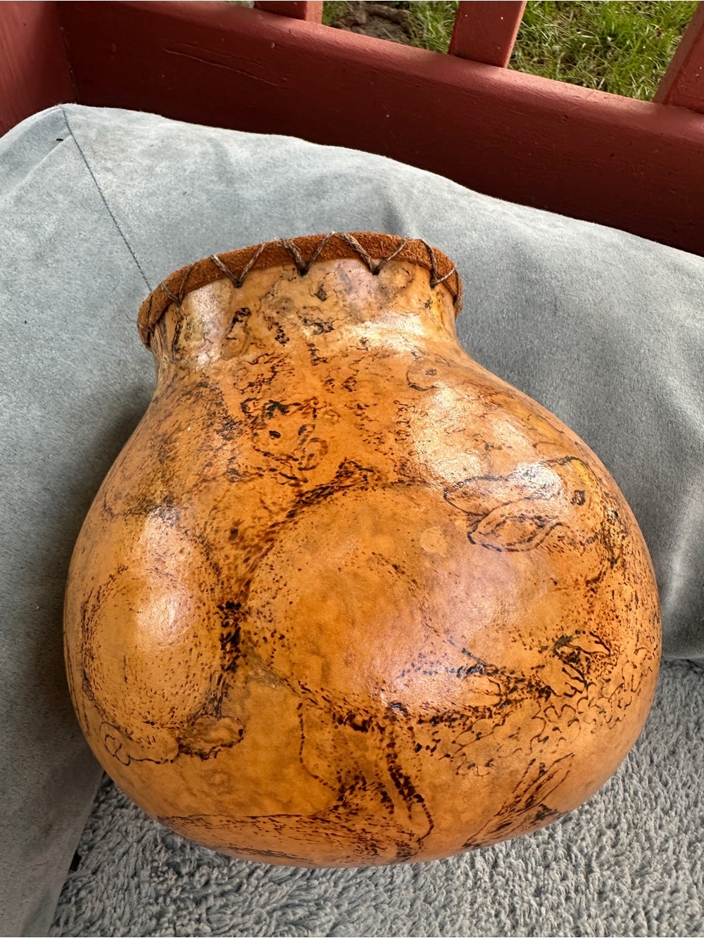 Handcrafted Brown Gourd Vase - Decorative Home Accent